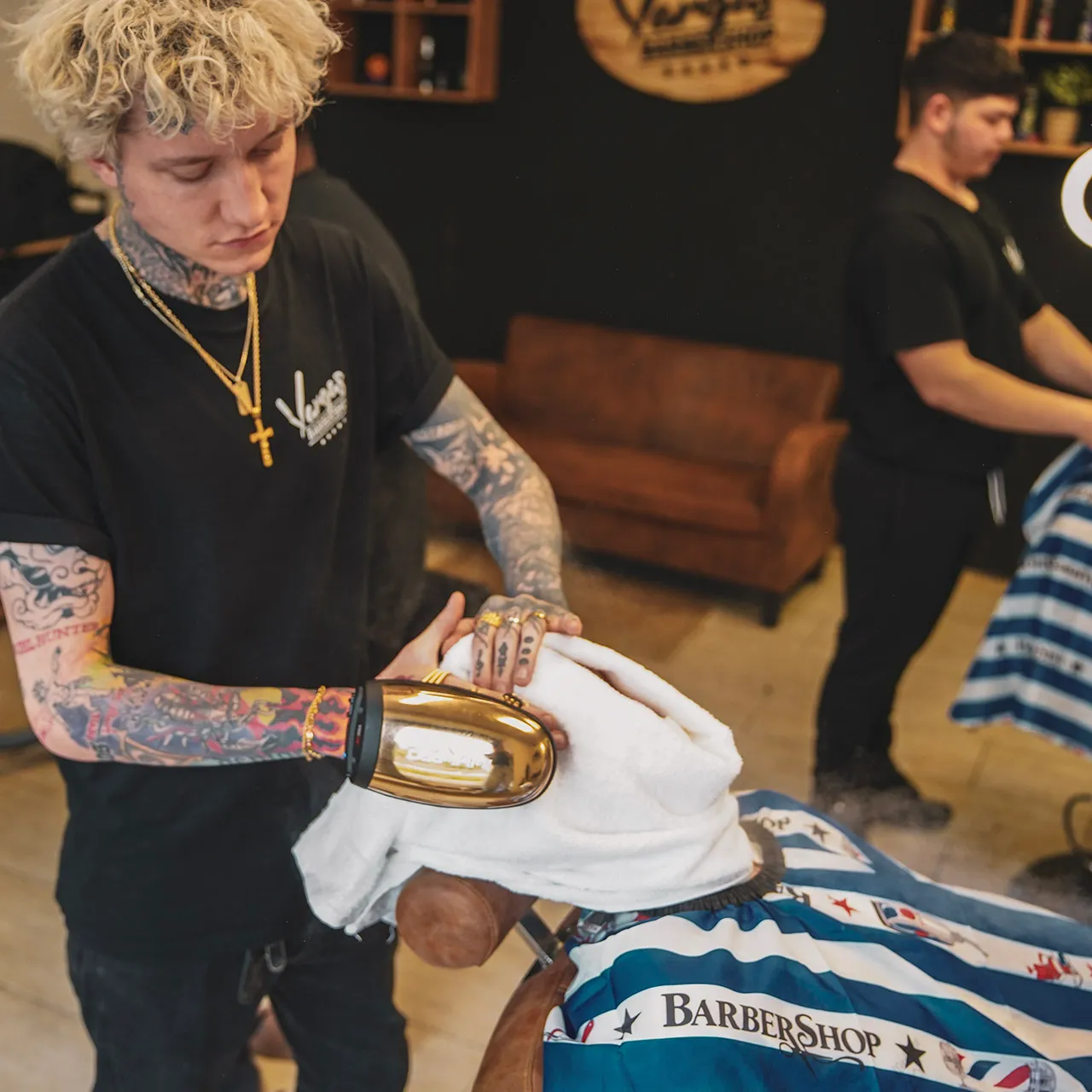 Úprava vousů břitvou — Vargas Barbershop Liberec